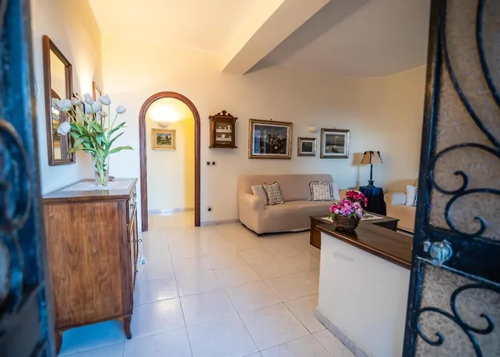 Courrier-house Aci Castello
